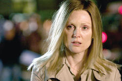 Julianne Moore es Brenda Martin en El color del crimen