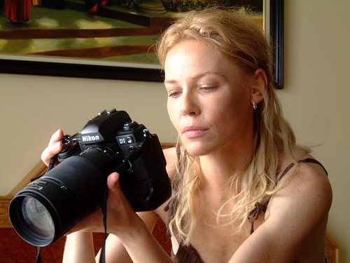Connie Nielsen lo ve todo